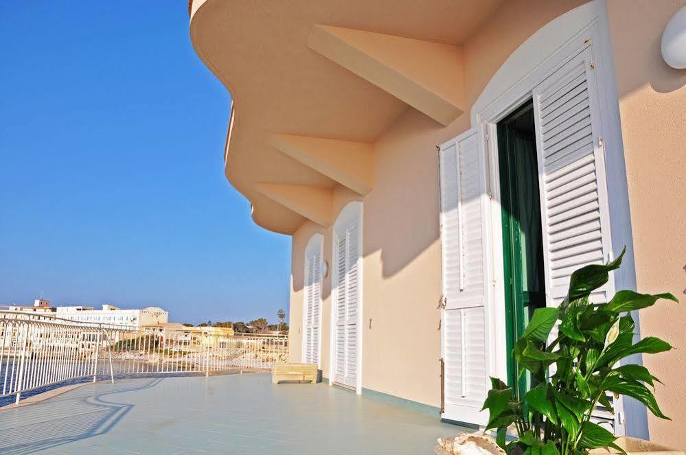 L'Approdo Di Angelino Hotel Pizzolungo Bagian luar foto